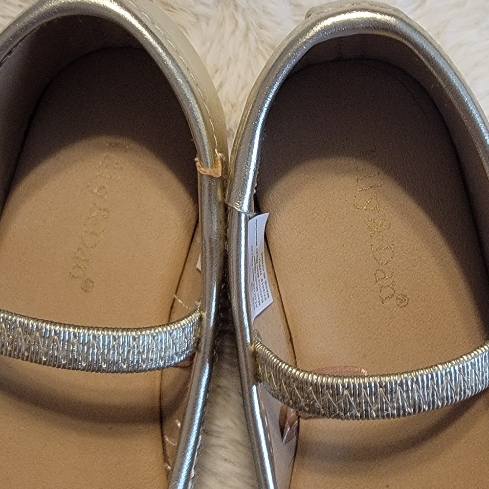 Shoes - Picture 10 of 10